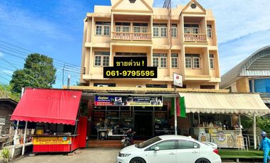 Local comercial en venta en Si Racha, Chonburi