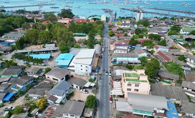 Local comercial en venta en Si Racha, Chonburi