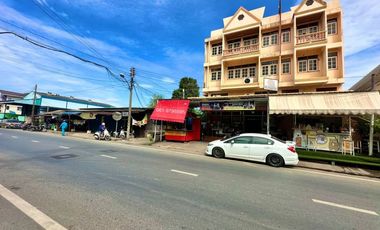 Local comercial en venta en Si Racha, Chonburi