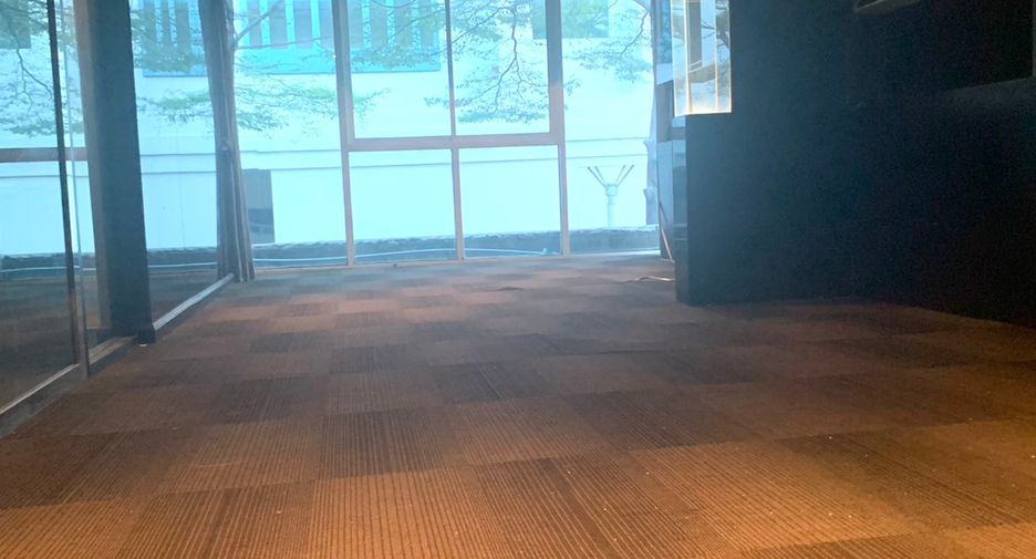 出租 16 卧室 商业空间 在 Watthana, 曼谷
