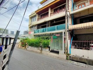 出租 9 卧室 商业空间 在 Chatuchak, 曼谷
