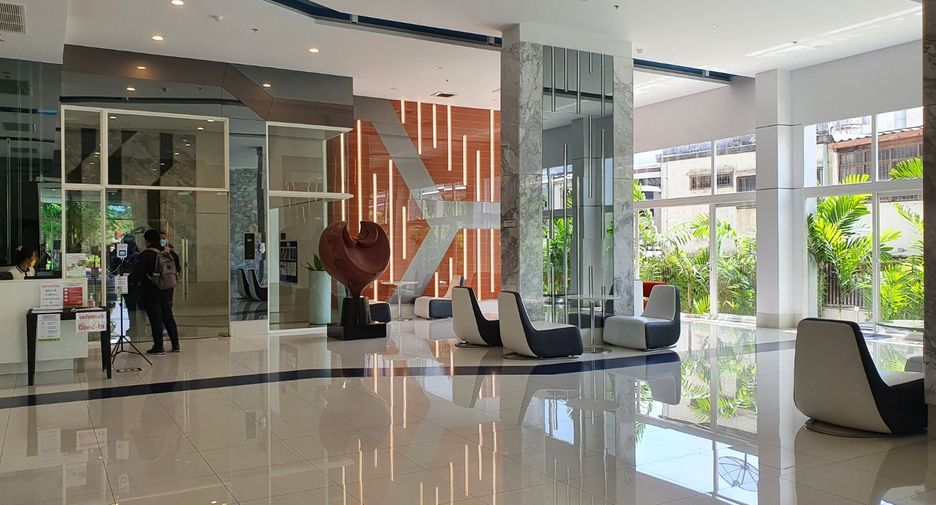 For rent retail Space in Yan Nawa, Bangkok