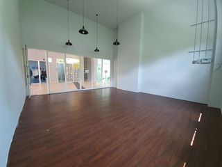 For rent retail Space in Yan Nawa, Bangkok