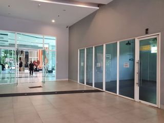 For rent retail Space in Yan Nawa, Bangkok