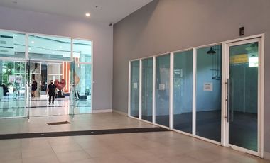 For rent retail Space in Yan Nawa, Bangkok