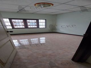 For rent and for sale 3 bed townhouse in Uthai, Phra Nakhon Si Ayutthaya