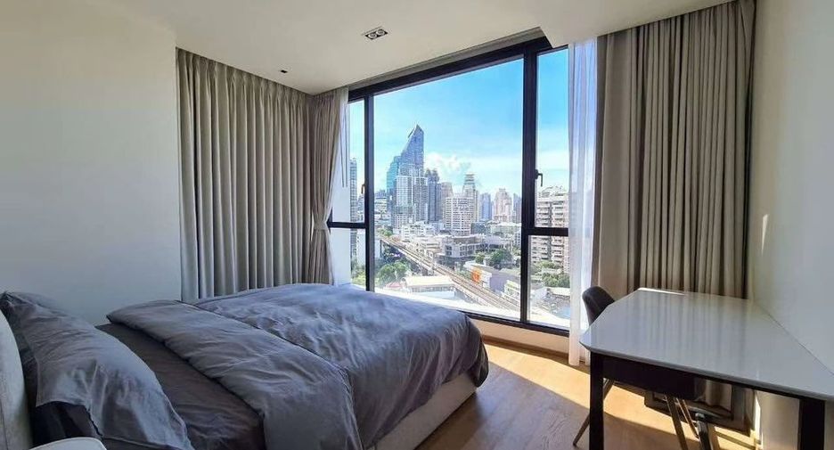 For rent 2 bedrooms condo in Khlong Toei, Bangkok