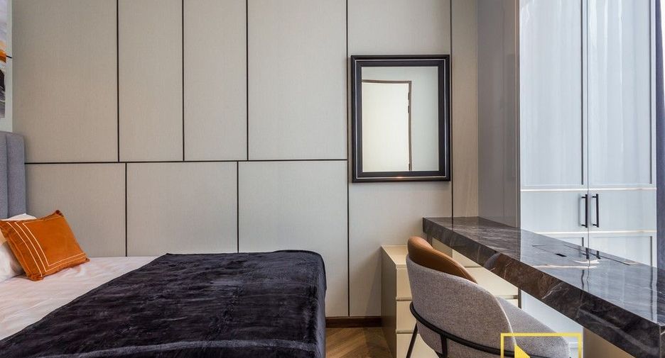 For rent 3 bedrooms condo in Khlong Toei, Bangkok