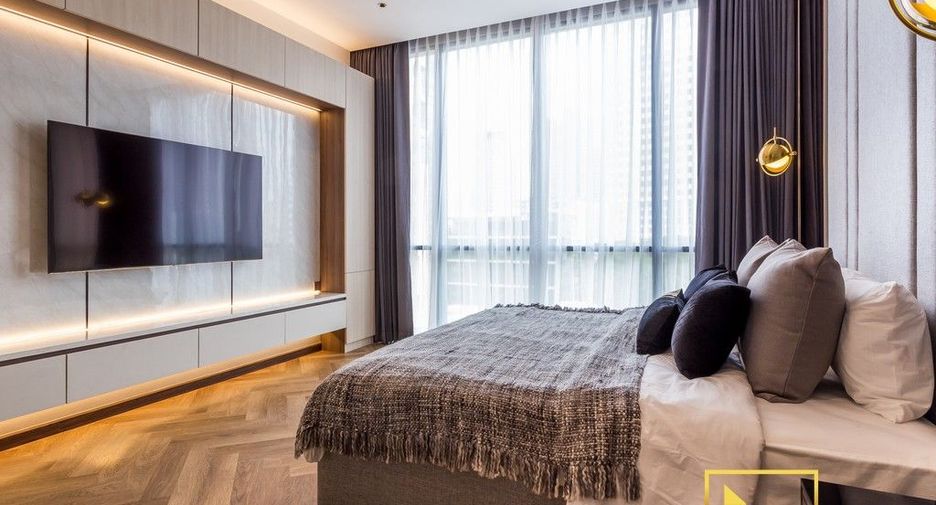 For rent 3 bedrooms condo in Khlong Toei, Bangkok