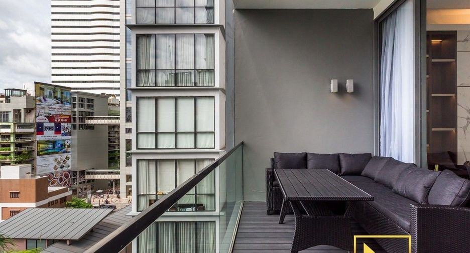 For rent 3 bedrooms condo in Khlong Toei, Bangkok