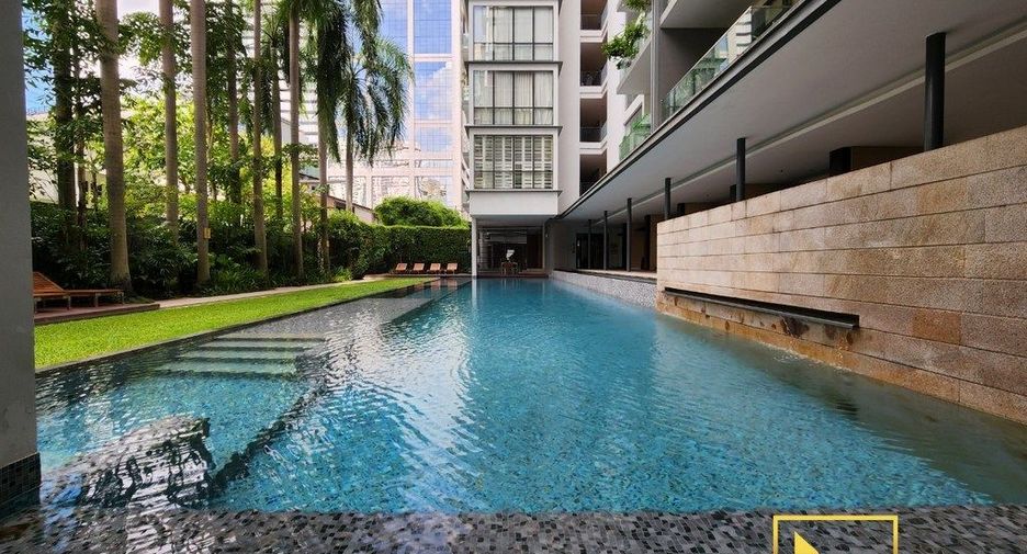 For rent 3 bedrooms condo in Khlong Toei, Bangkok