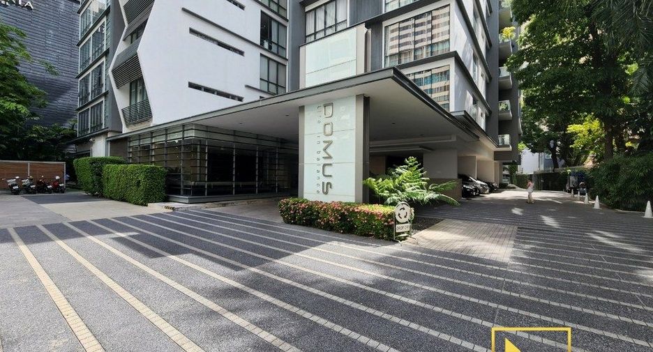 For rent 3 bedrooms condo in Khlong Toei, Bangkok