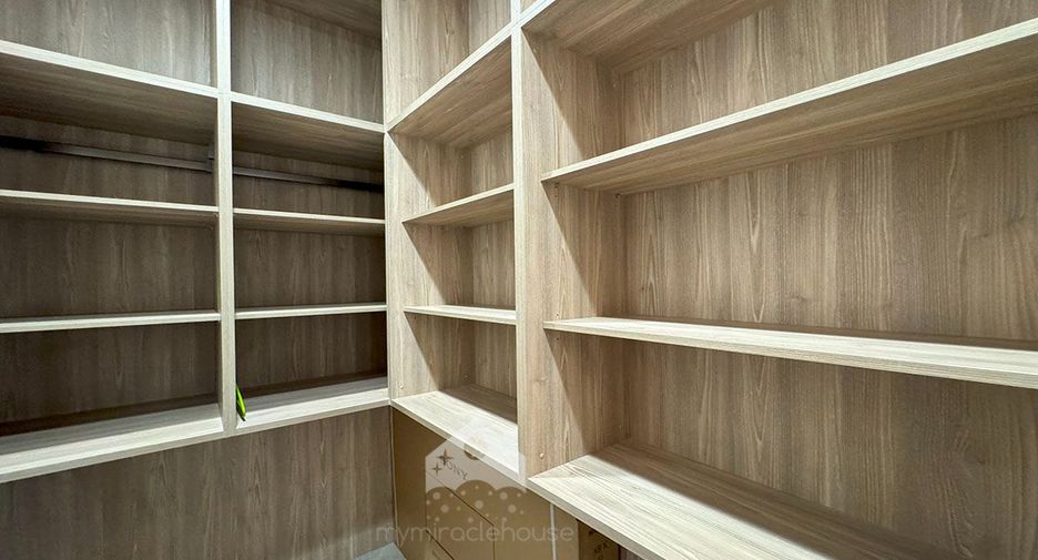 For rent 1 Beds condo in Pathum Wan, Bangkok