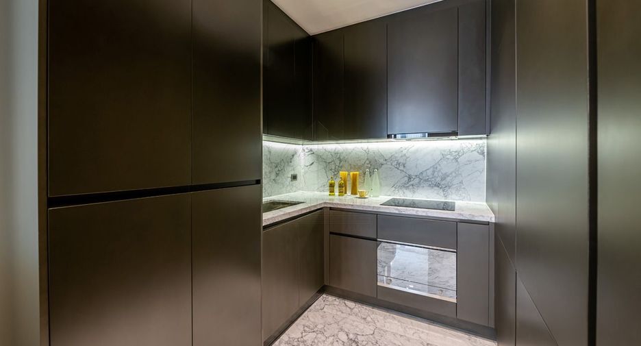 For sale 2 bedrooms condo in Watthana, Bangkok