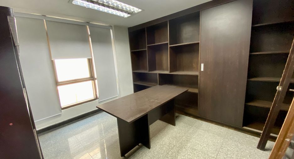 For sale 3 Beds office in Suan Luang, Bangkok