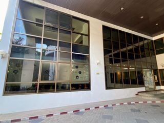 For sale 3 bed office in Suan Luang, Bangkok