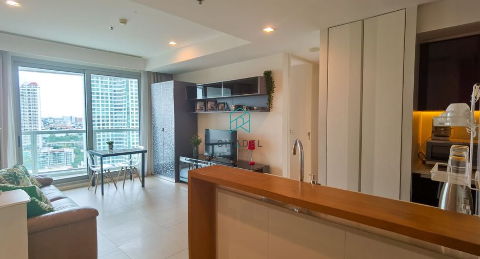 For rent 2 bedrooms condo in Sathon, Bangkok