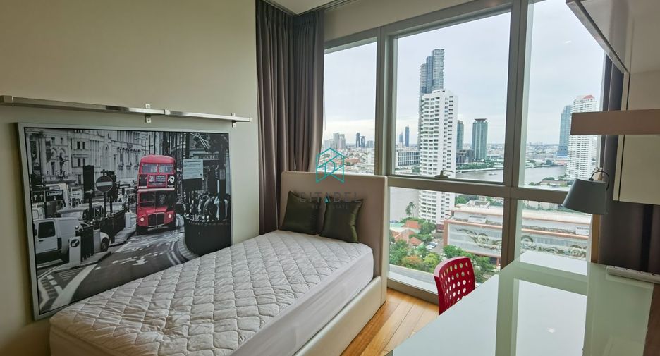 For rent 2 bedrooms condo in Sathon, Bangkok