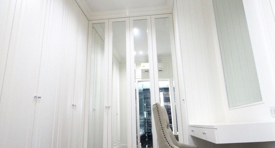 À louer et à vendre 4 chambres maison à Bang Phli, Samut Prakan