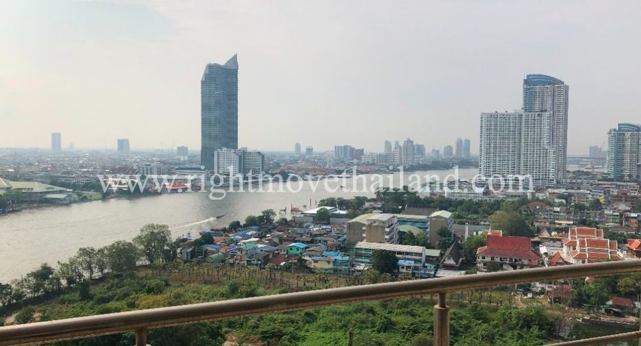 For sale 2 bedrooms condo in Sathon, Bangkok