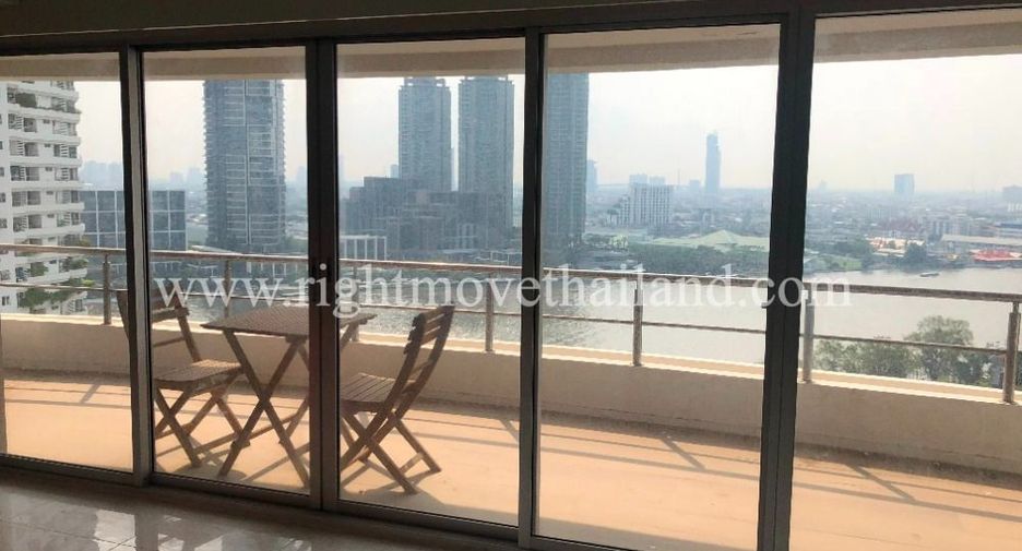 For sale 2 bedrooms condo in Sathon, Bangkok