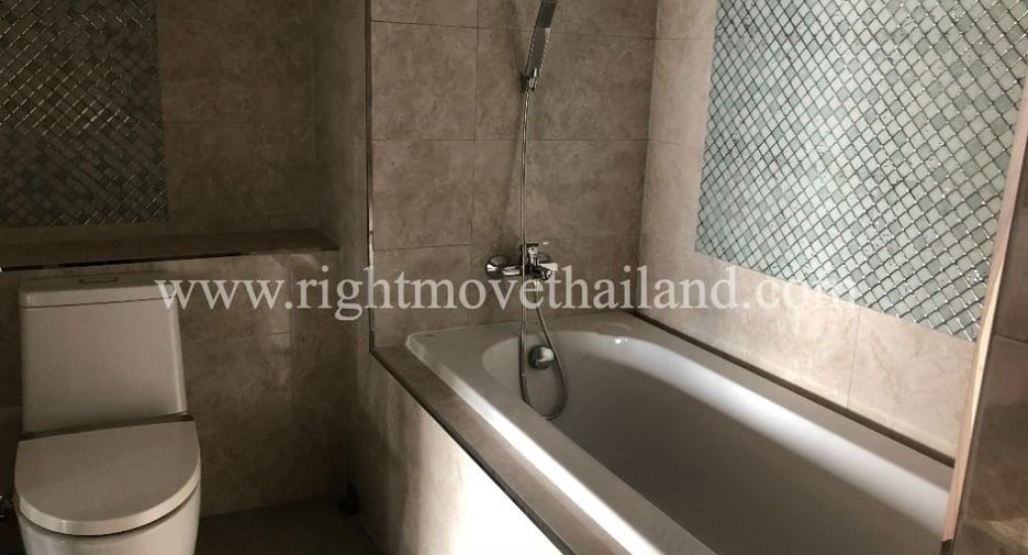 For sale 2 bedrooms condo in Sathon, Bangkok