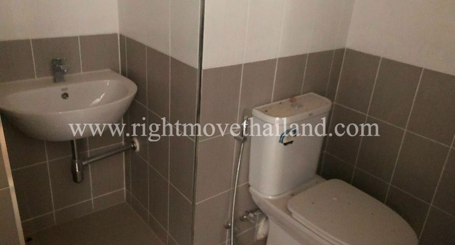 For sale 2 bedrooms condo in Sathon, Bangkok