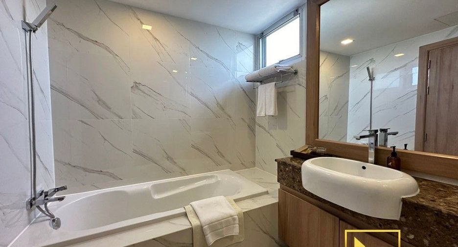 Apartamento con servicios en alquiler de 1 habitaciones en Khlong Toei, Bangkok