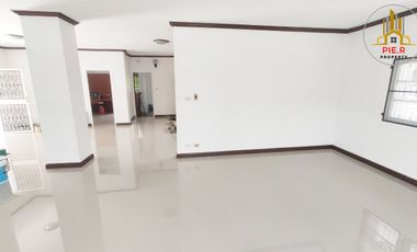 For sale 4 bedrooms house in Lat Krabang, Bangkok