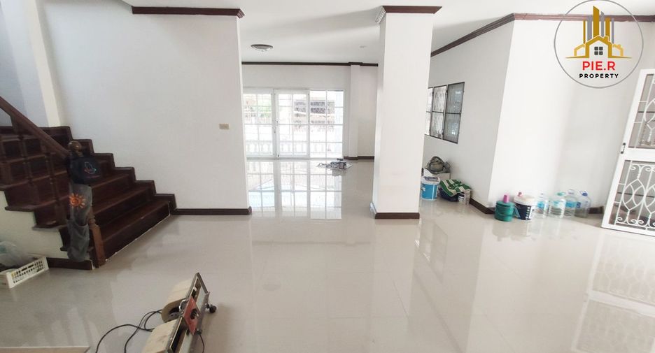 For sale 4 bedrooms house in Lat Krabang, Bangkok