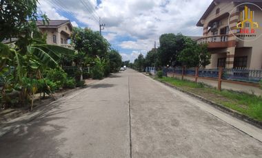For sale 4 bedrooms house in Lat Krabang, Bangkok
