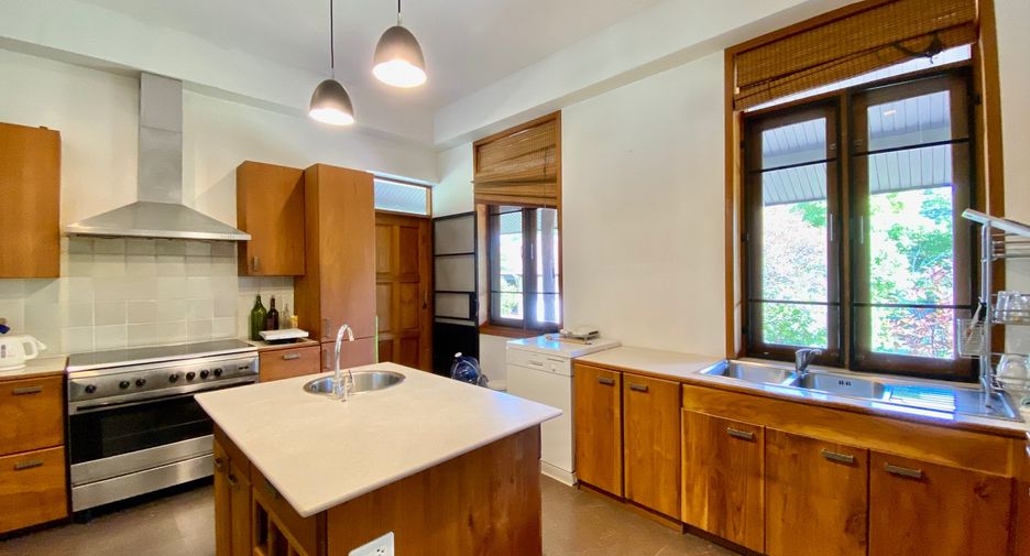 For rent and for sale 4 bedrooms house in Mae Rim, Chiang Mai