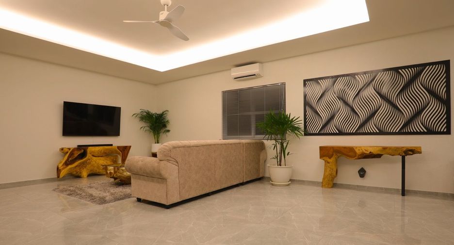 For rent and for sale 3 bedrooms house in East Pattaya, Pattaya