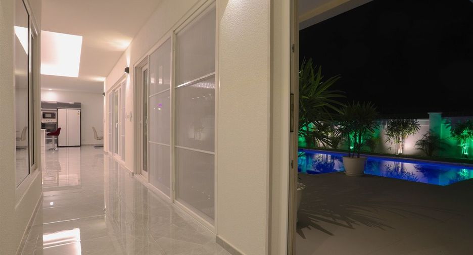 For rent and for sale 3 bedrooms house in East Pattaya, Pattaya