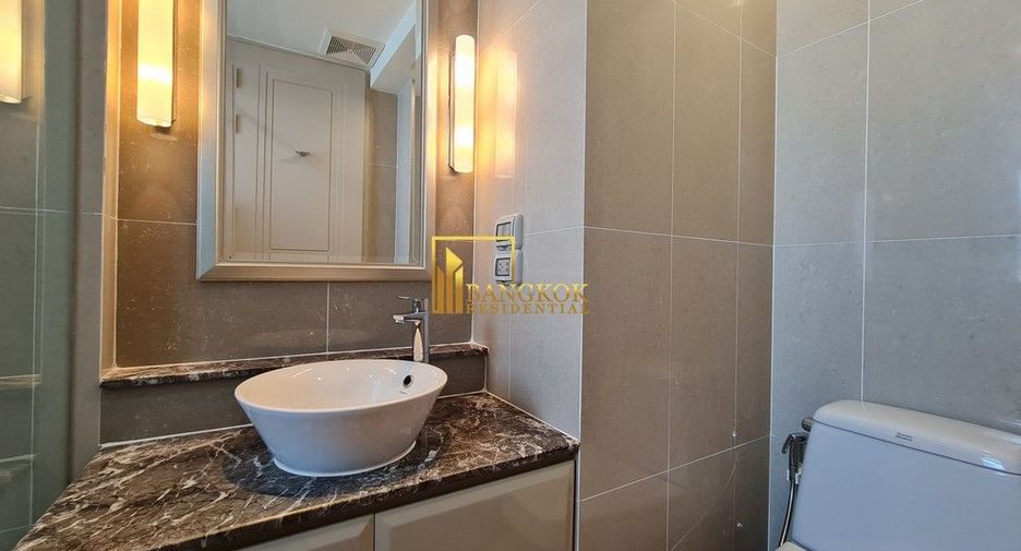 For rent 3 bedrooms serviced apartment in Khlong Toei, Bangkok