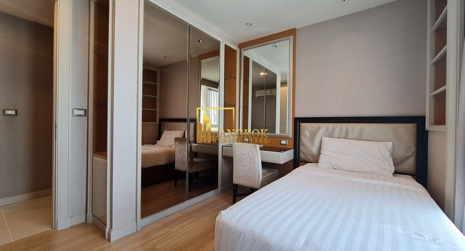 For rent 3 bedrooms serviced apartment in Khlong Toei, Bangkok