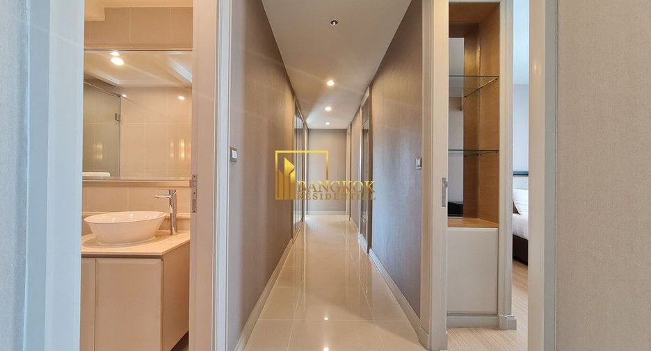 For rent 3 bedrooms serviced apartment in Khlong Toei, Bangkok