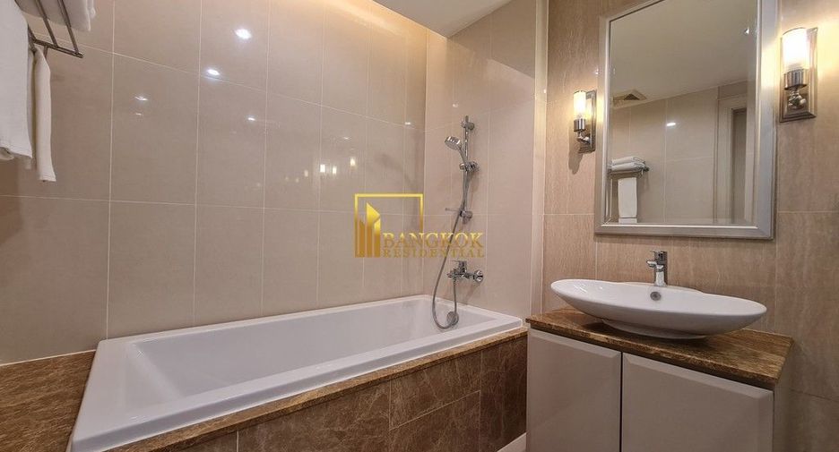 For rent 3 bedrooms serviced apartment in Khlong Toei, Bangkok