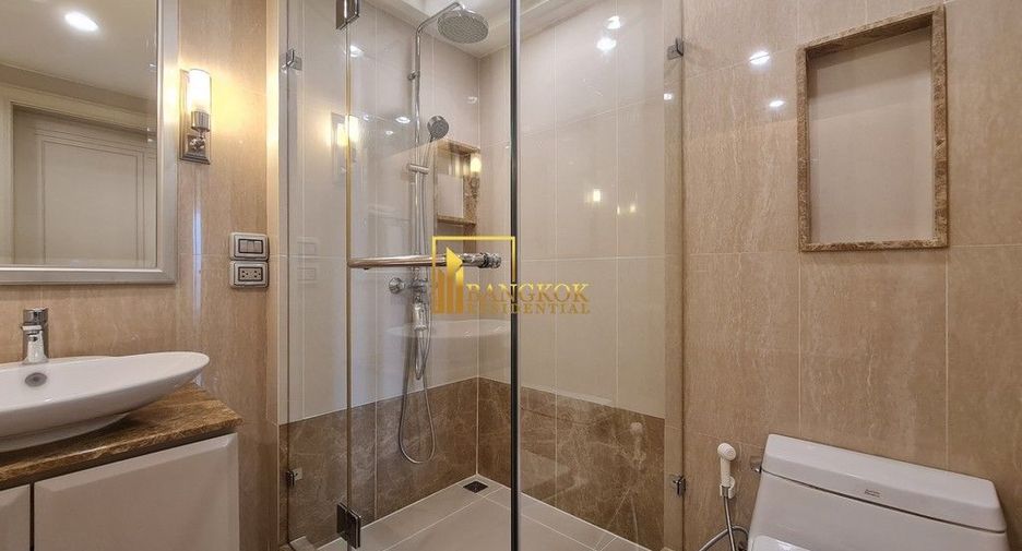 For rent 3 bedrooms serviced apartment in Khlong Toei, Bangkok