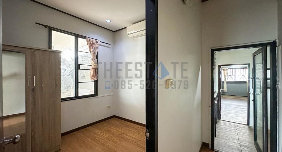 For rent and for sale 4 bedrooms house in San Kamphaeng, Chiang Mai