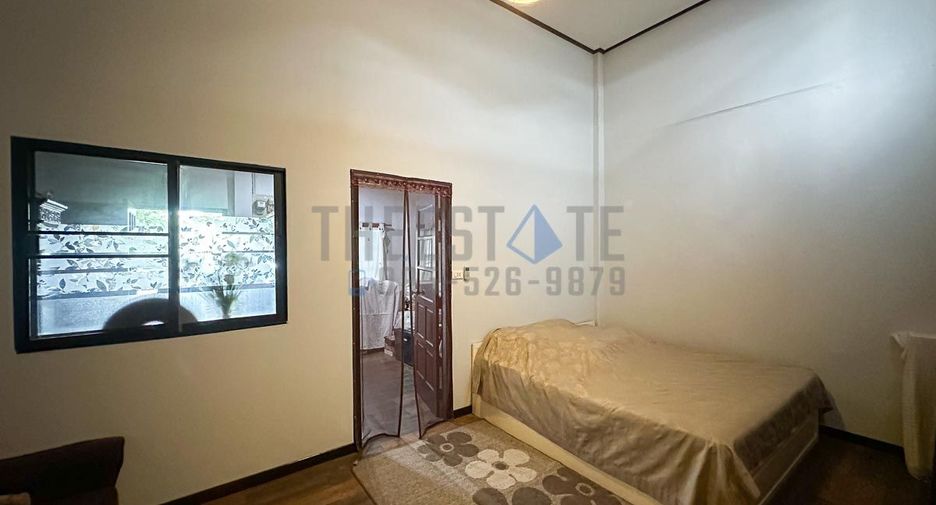 For rent and for sale 4 bedrooms house in San Kamphaeng, Chiang Mai
