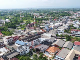 Haus zur Miete und zum Kauf mit 4 Zimmer in San Kamphaeng, Chiang Mai