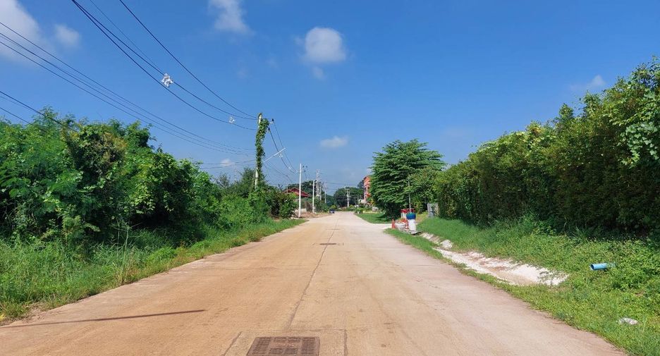 For sale 51 bedrooms hotel in Mueang Lampang, Lampang