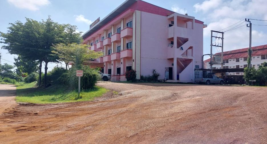 For sale 51 bedrooms hotel in Mueang Lampang, Lampang