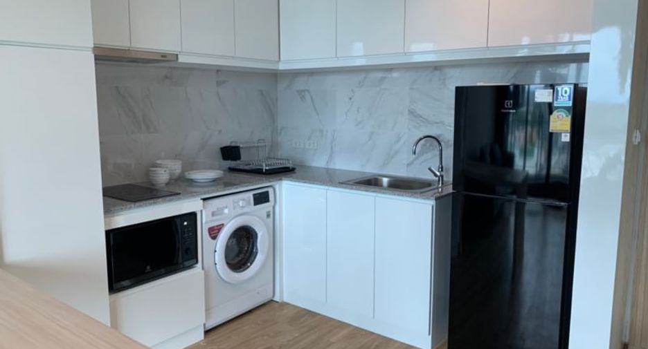 Condo en alquiler y en venta de 1 habitaciones en Si Racha, Chonburi