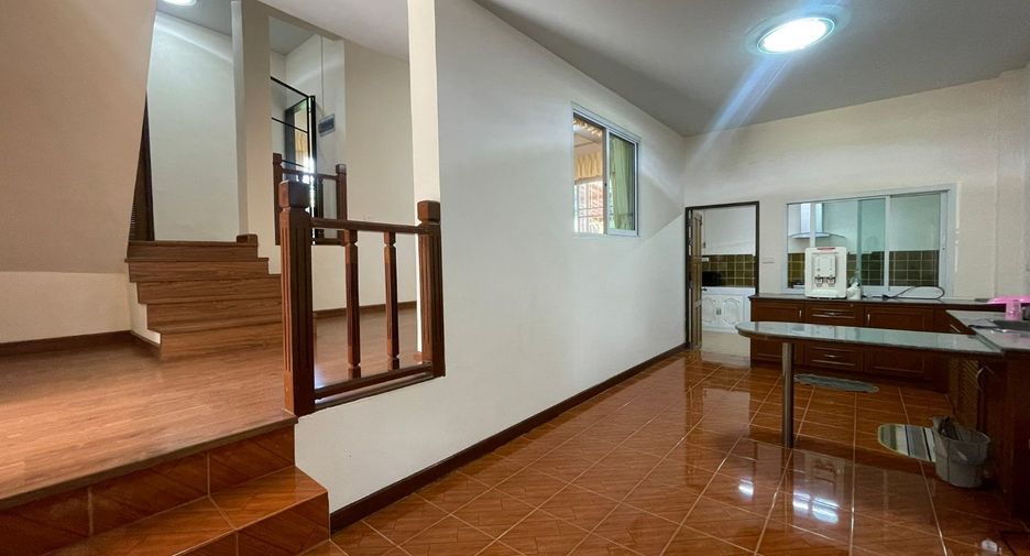 Haus zum Kauf mit 4 Zimmer in San Sai, Chiang Mai