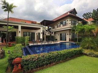 For sale 4 bedrooms villa in Mueang Phuket, Phuket