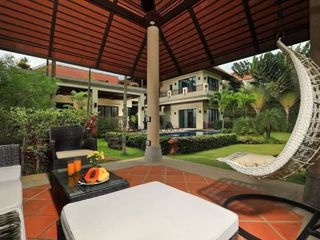 For sale 4 bedrooms villa in Mueang Phuket, Phuket