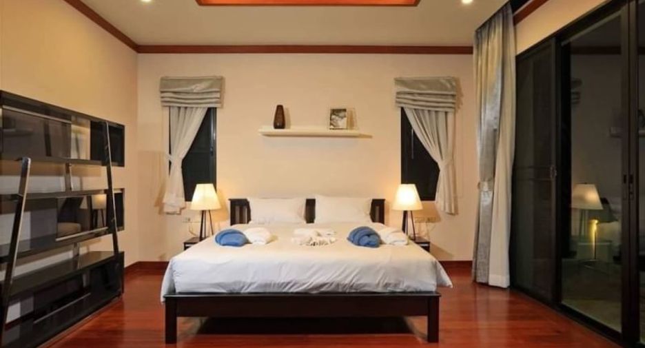 For sale 4 bedrooms villa in Mueang Phuket, Phuket