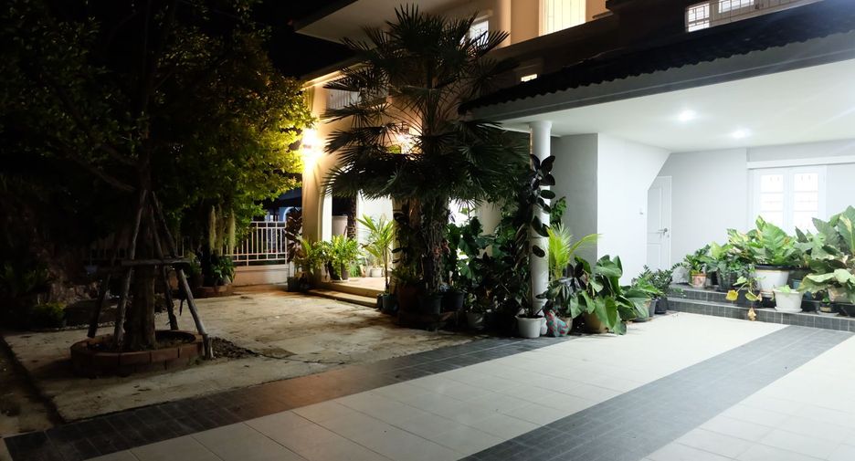 For sale 4 bedrooms house in Thanyaburi, Pathum Thani